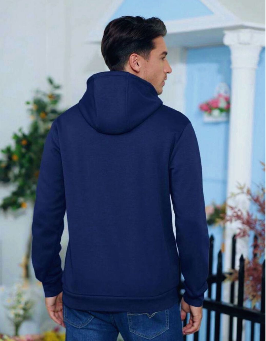 48b7b3aafbb4b07e8193da1cbbd5b58a.jpeg Front view of premium unisex fleece hoodie in gray
