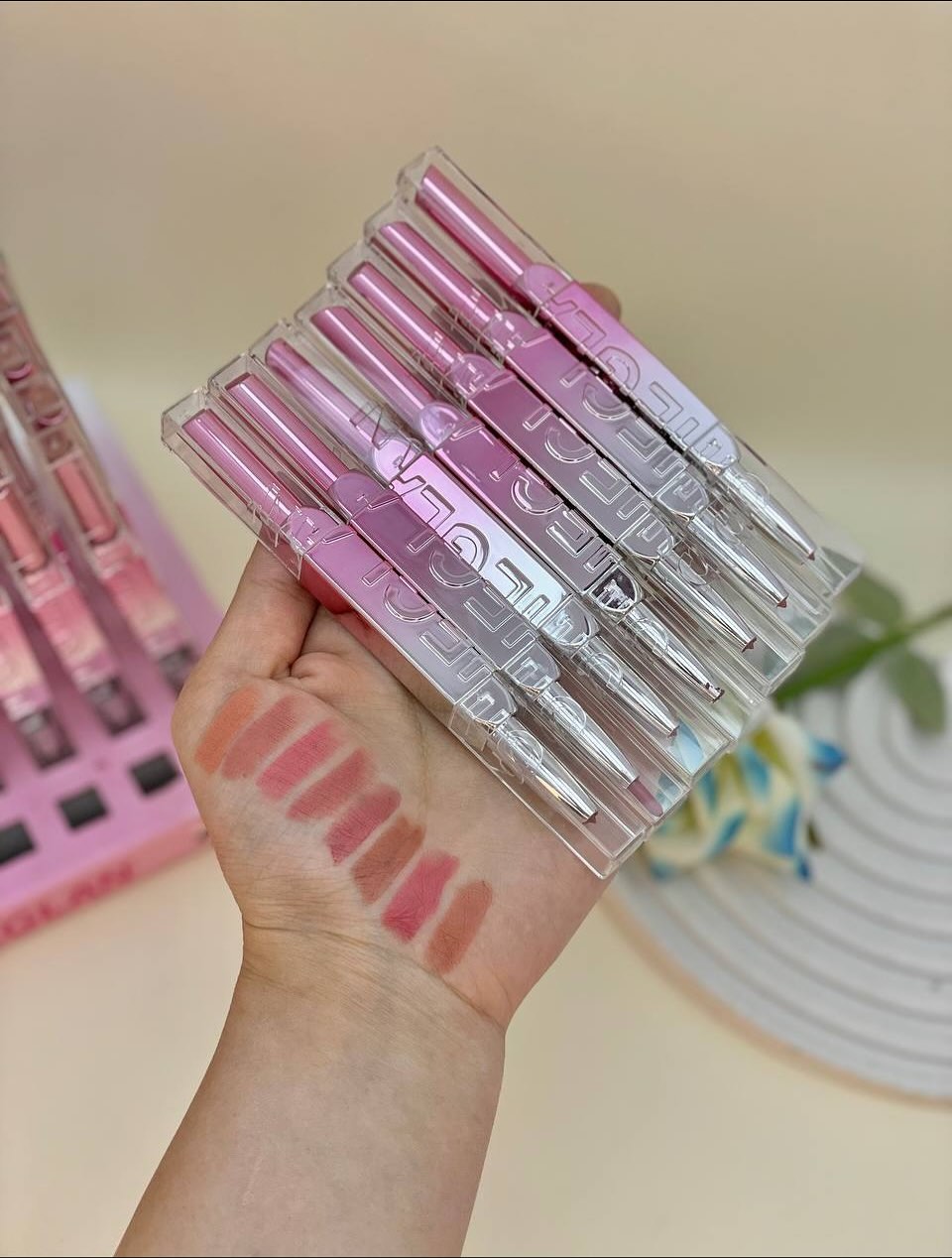 697bb7d20e07128ef95895fbabe9694f.jpeg Sighelan 2 In 1 Lipstick And Lip Liner Providing Smooth Application Rich Color Comfortable Use - Image 1