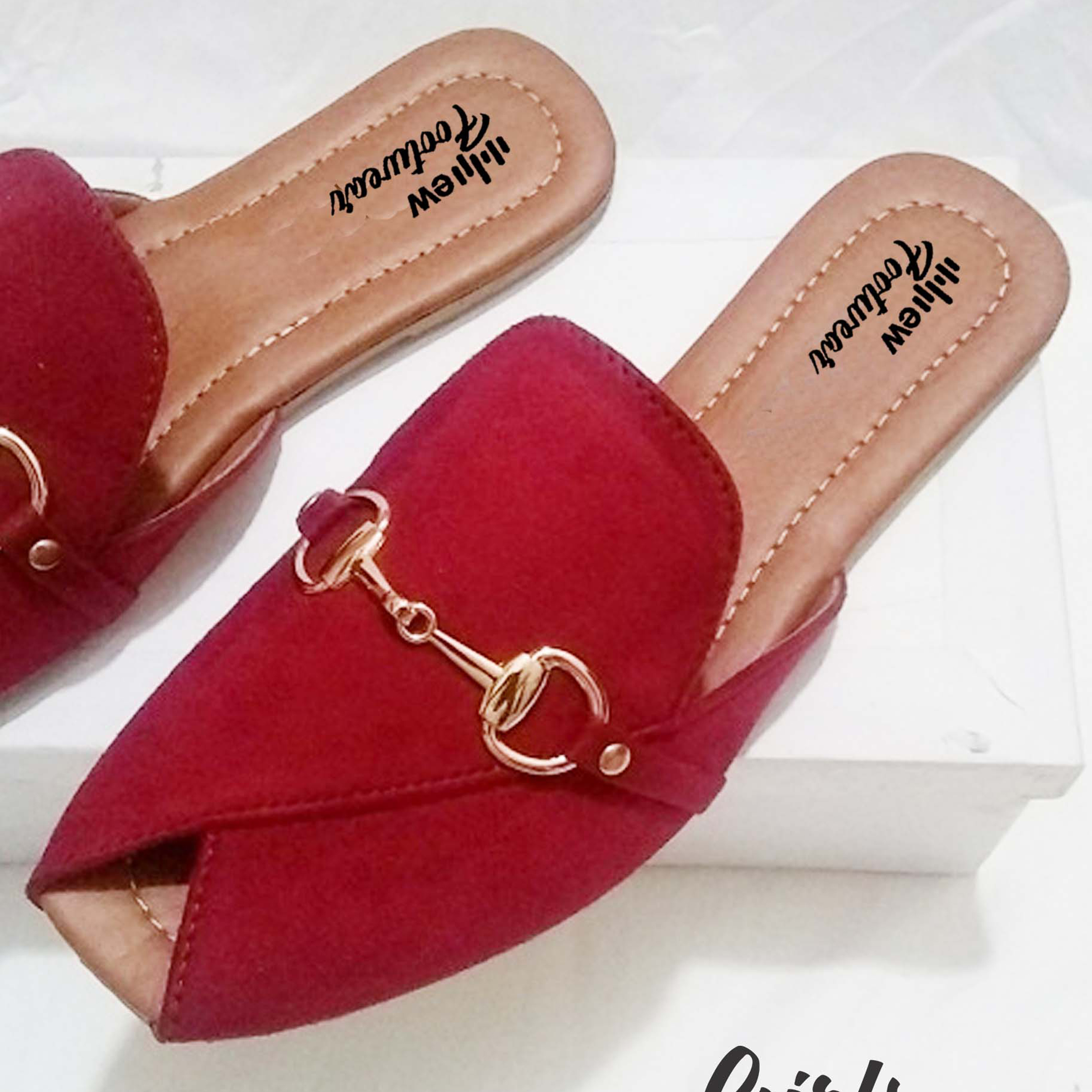 857482146822d19681697965439e98d2.jpg Genuine leather Peshawri Kheri flat slippers for women front view