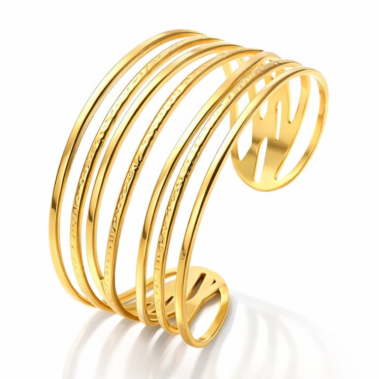 18K gold plated stainless steel bracelet close-up