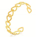 18K gold plated stainless steel hearts bracelet close-up
