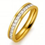 18K gold plated stainless steel ring with cubic zirconia close-up
