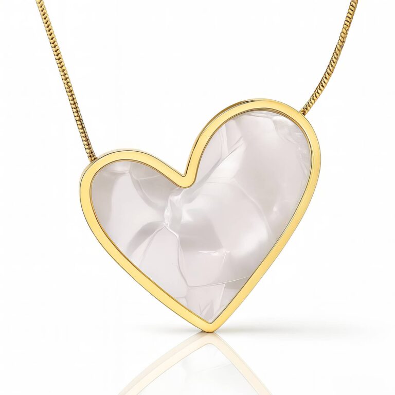 18K gold plated heart necklace with nacre pendant front view