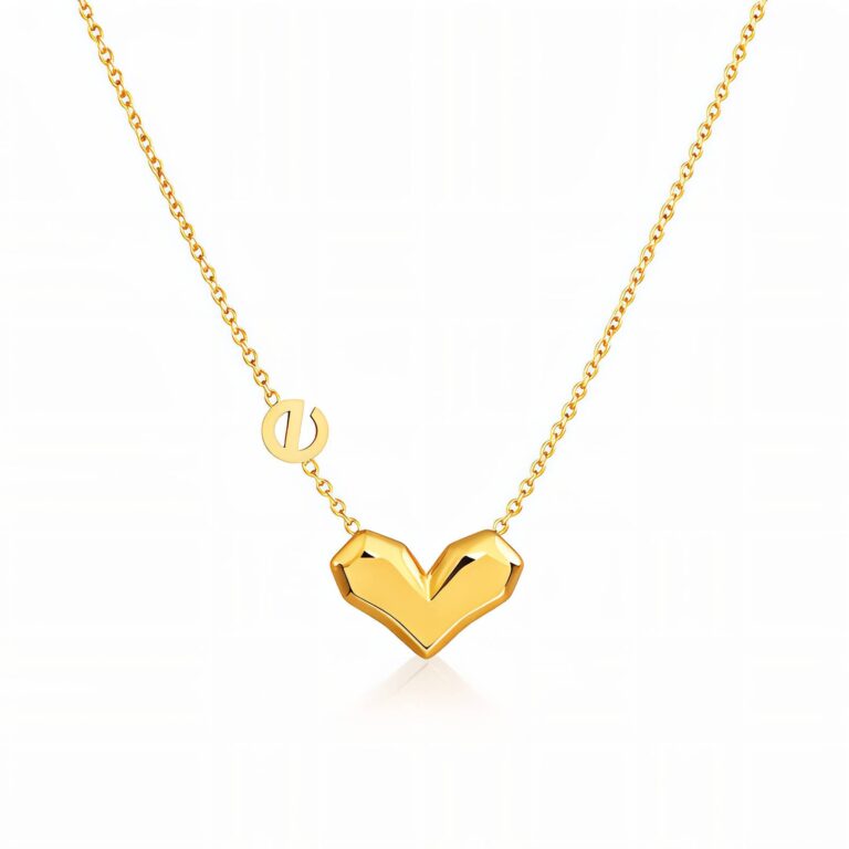 18K gold plated stainless steel heart necklace front view