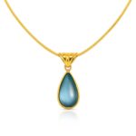 18K gold plated stainless steel necklace with pendant front view