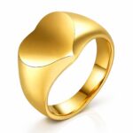 18K gold plated stainless steel heart ring close-up