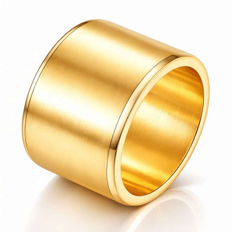 18K gold plated stainless steel ring close-up