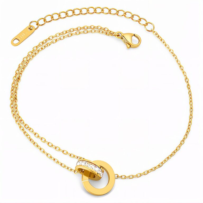 18K gold plated stainless steel bracelet with cubic zirconia close-up