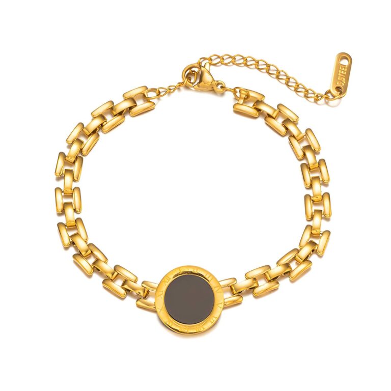 18K gold plated stainless steel bracelet close-up