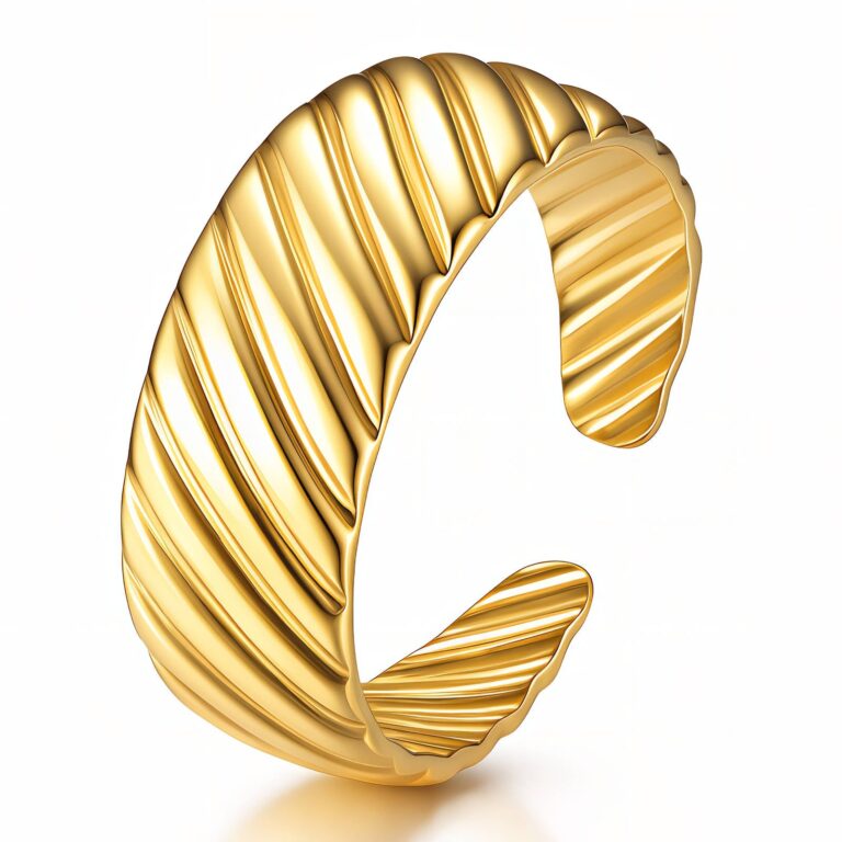 Adjustable 18K gold plated stainless steel ring close-up