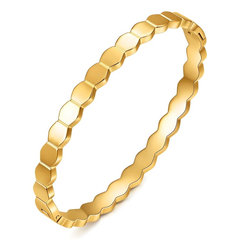 18K gold plated stainless steel bracelet with 6.2 cm diameter and 0.4 cm width