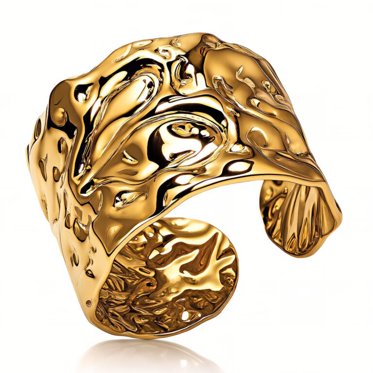 Adjustable 18K gold plated stainless steel ring front view