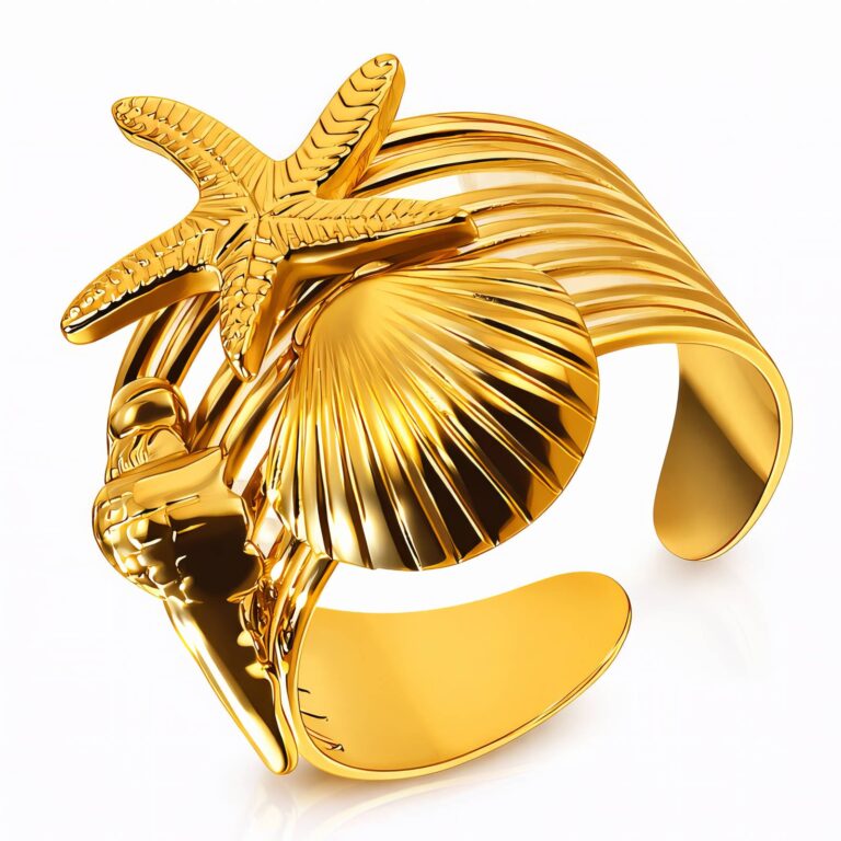 Adjustable starfish and seashell ring in 18K gold plating on a white background
