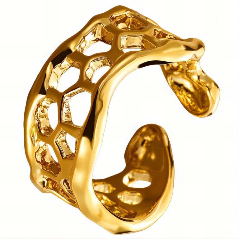 Adjustable 18K gold plated stainless steel ring close-up