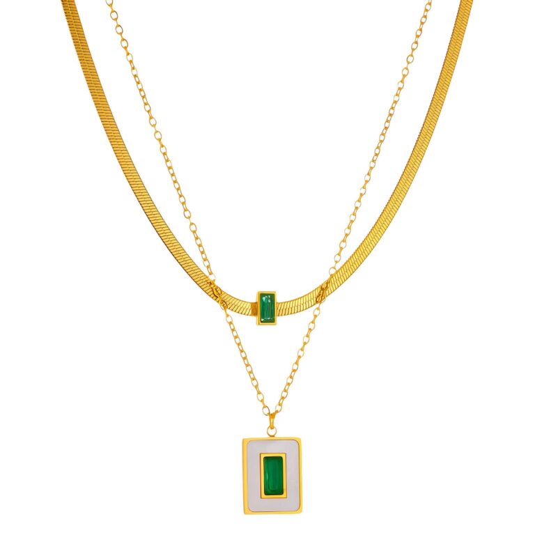 18K gold plated stainless steel necklace with nacre pendant front view