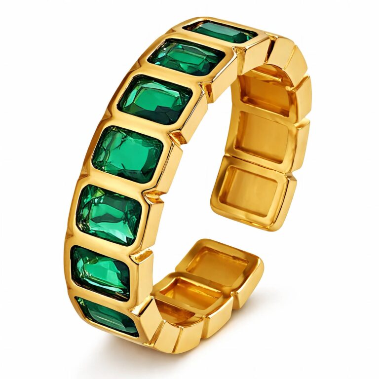 Adjustable 18K gold plated stainless steel ring with cubic zirconia