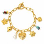 18K gold plated stainless steel hearts bracelet close-up