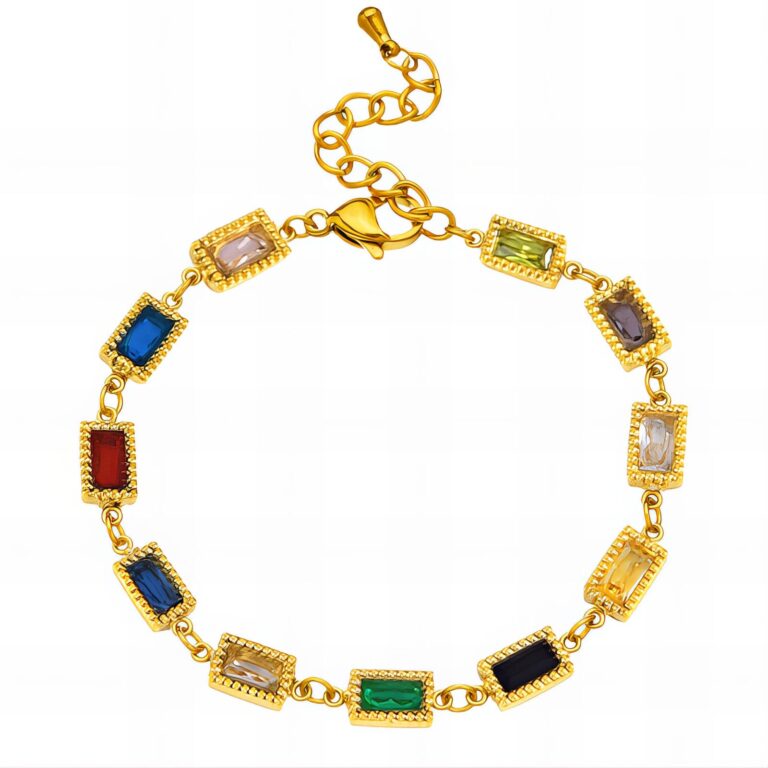 18K gold plated stainless steel bracelet with cubic zirconia close-up