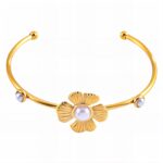 18K gold plated flower bracelet with imitation pearls on stainless steel