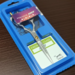 5.5 inch professional stainless steel hair cutting scissors front view