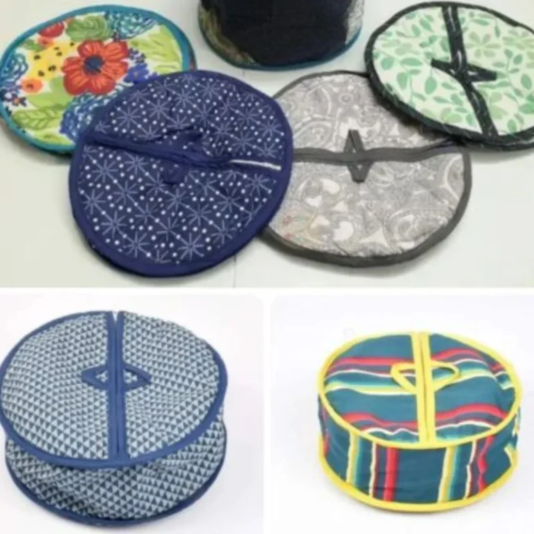 Reusable insulated roti zipper bag with random design front view