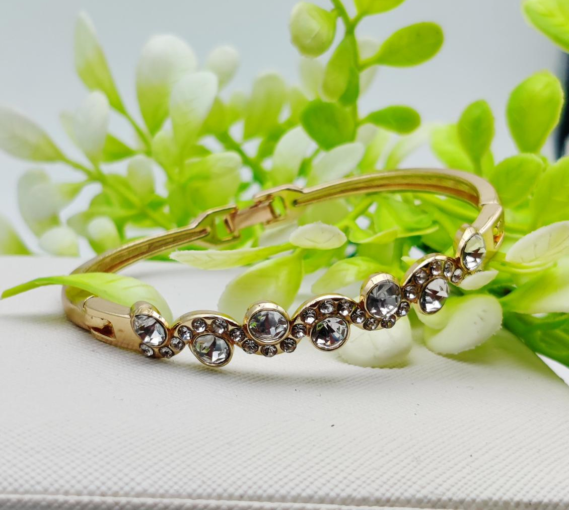WhatsApp-Image-2025-02-06-at-3.44.08-PM.jpeg Enchanting Imported Adjustable Crystal Bracelet for Effortless Elegance | Best Quality Artificial Bracelet For Girls & Women | Imported Glamour for Every Occasion - Image 1