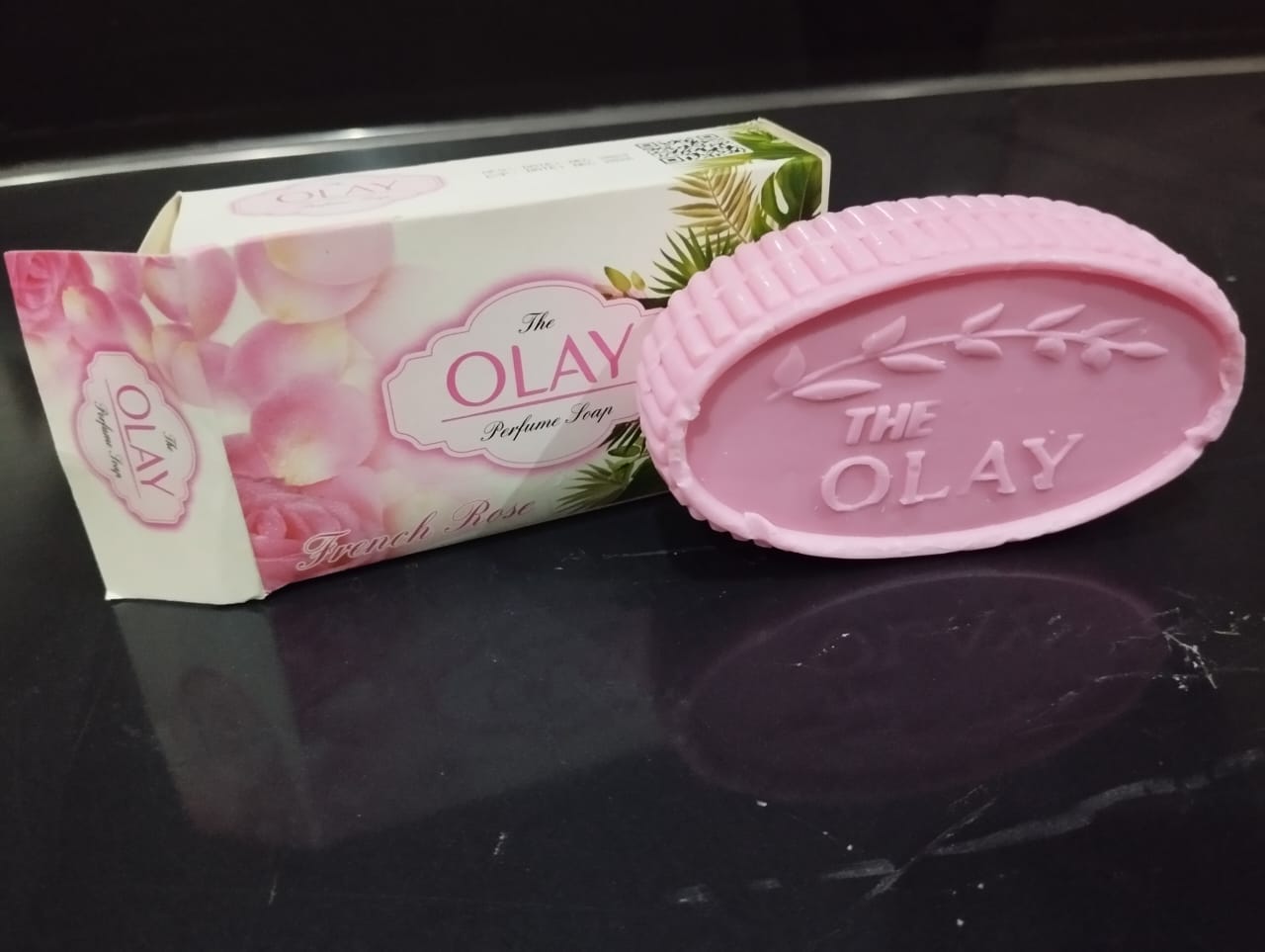 WhatsApp-Image-2025-03-21-at-9.05.59-PM.jpeg Olay Soap bar with packaging on white background