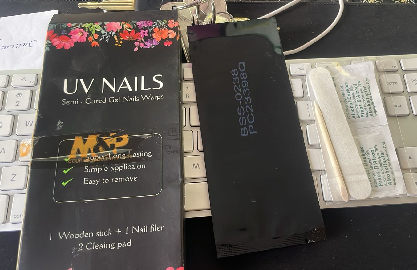 WhatsApp-Image-2025-03-24-at-4.49.21-PM-1.jpeg Pack Of 01 - UV Nails Sticker | Best Quality Nails | UV Nails Sticker | Nail For Girls | Artificial Nails Girls & Women Nails - Image 1