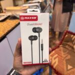 Maxon M9 Handfree earphones with matte sleek design front view