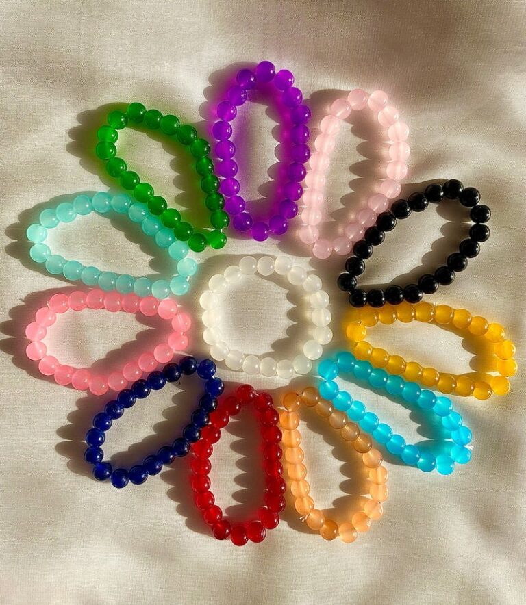 Beaded stretch bracelet with colorful round beads