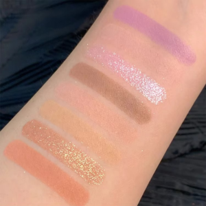 Biya Star Flash 08 color eye shadow palette closed view