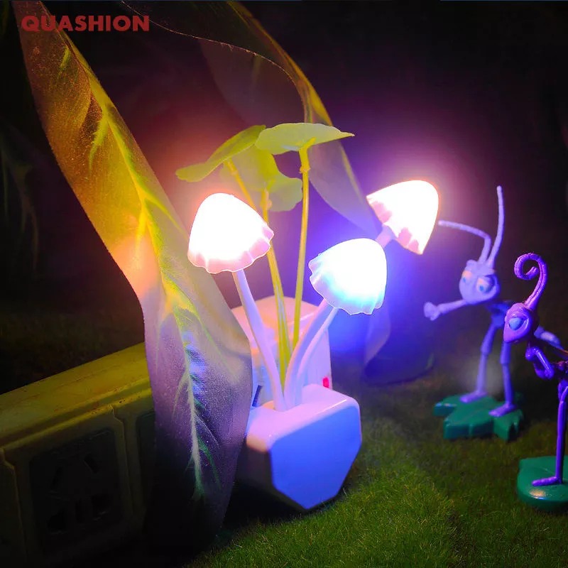 Mushroom LED Night Light with Dusk to Dawn Sensor