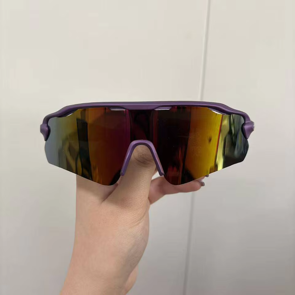 Stylish Polarized UV Protection Sunglasses for Men