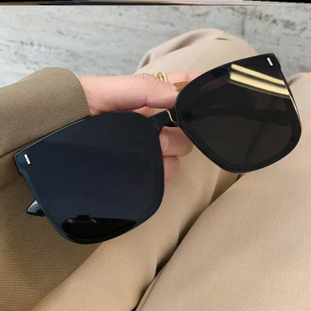 2026 Retro UV Protection Sunglasses for Men and Women