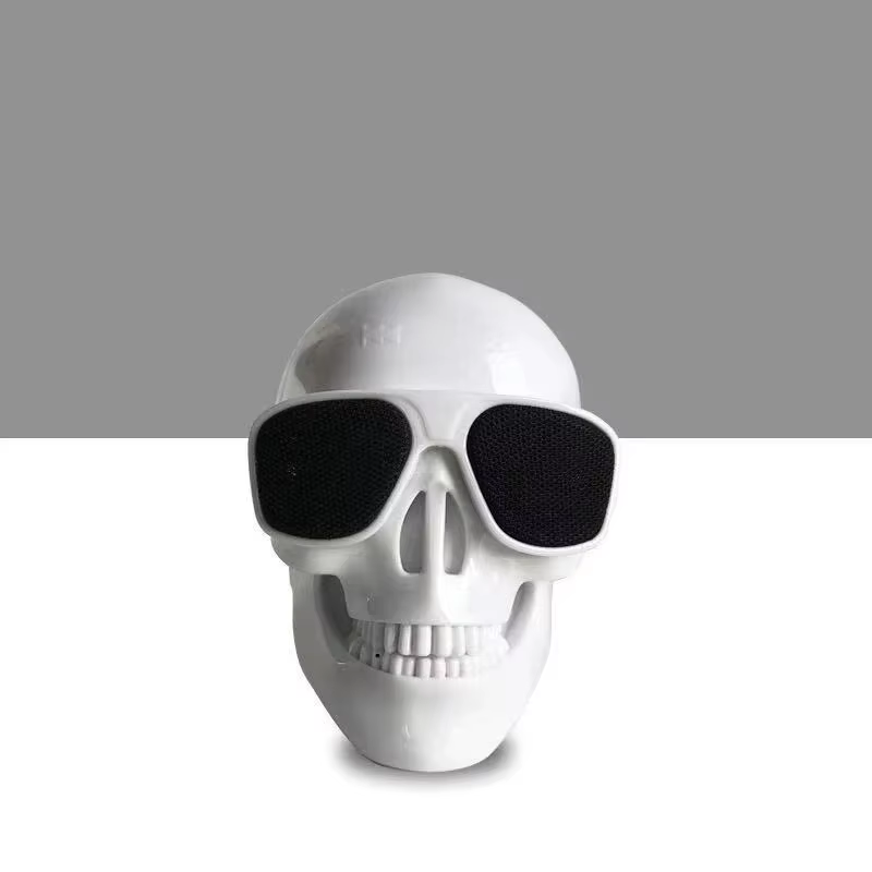 Wireless Bluetooth Skull Speaker with Enhanced Bass 5W