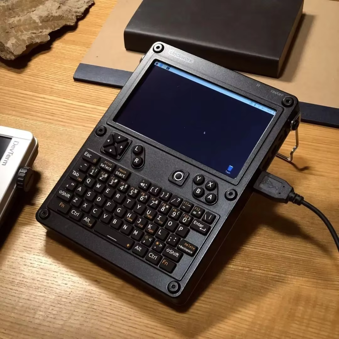 uConsole CM4 Lite Handheld Linux Terminal Kit with 5" IPS Display